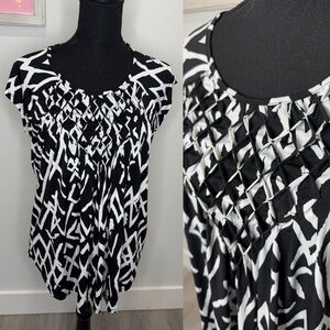 Premise Short Sleeve Black & White Blouse (M)